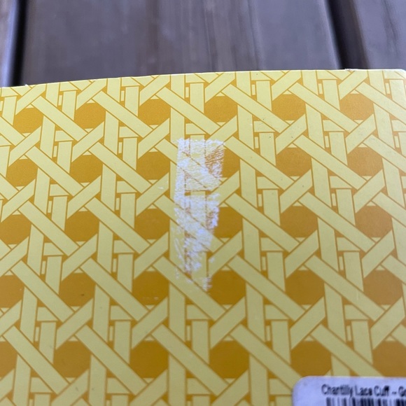 STELLA & DOT Chantilly Lace Cuff Gold Bracelet in Original Box - Picture 6 of 15